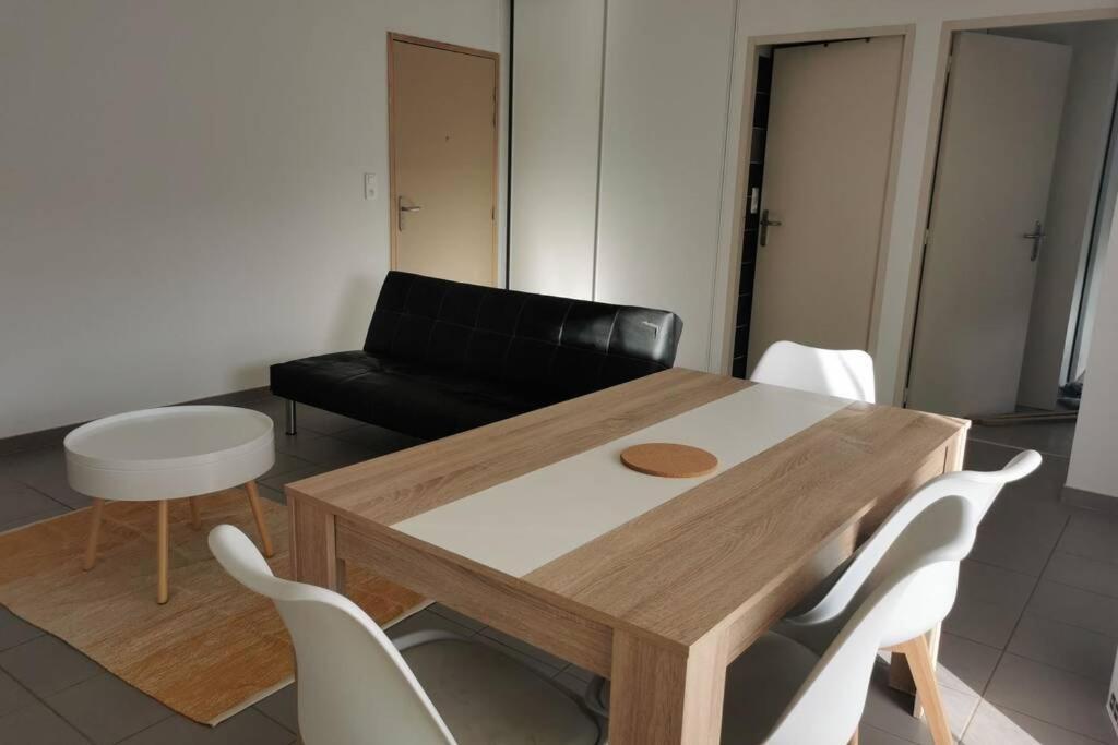 Appartement T2 Accessible Pmr Avec Terrasse Et Garage Onet-le-Château Buitenkant foto