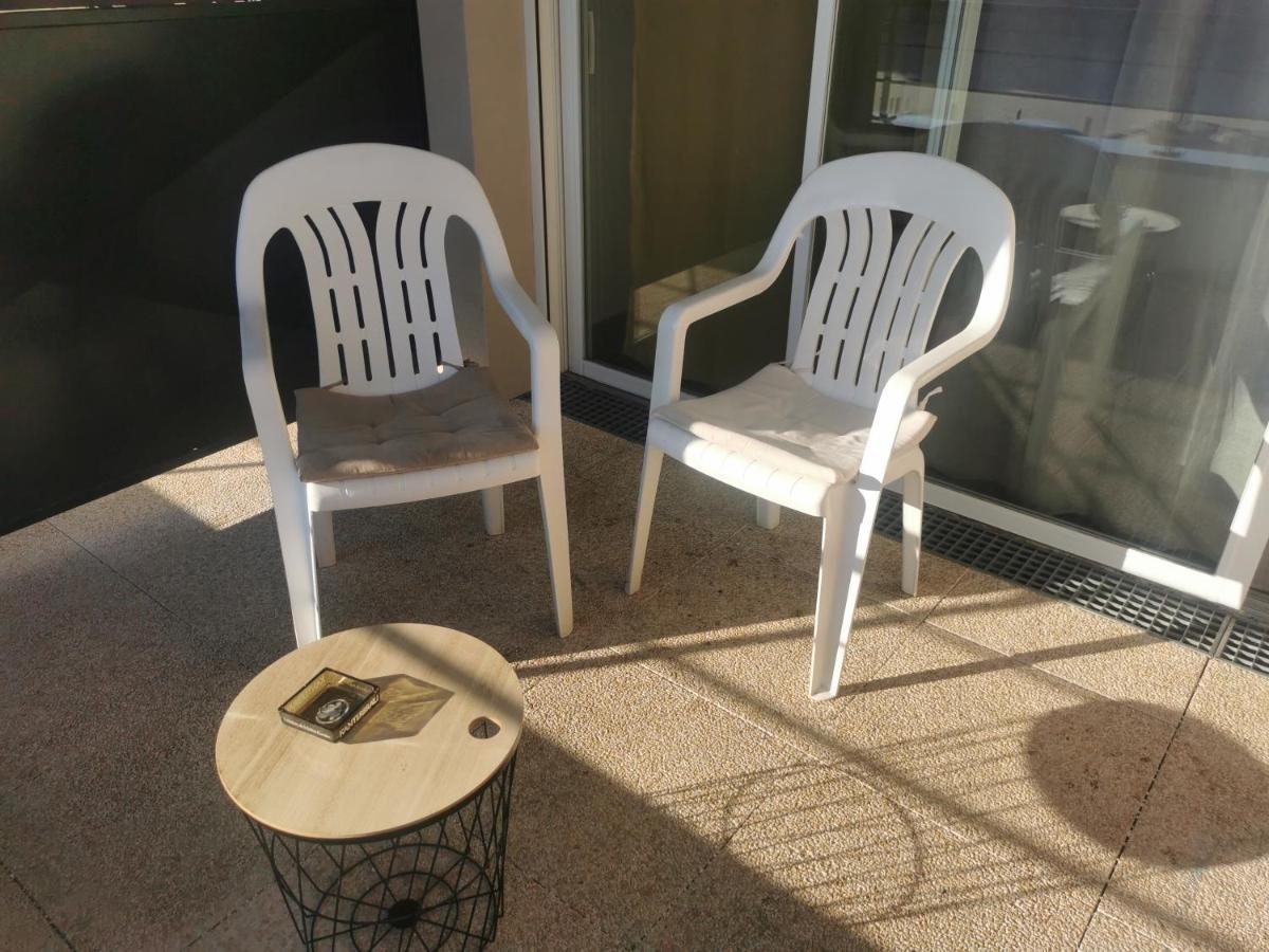 Appartement T2 Accessible Pmr Avec Terrasse Et Garage Onet-le-Château Buitenkant foto